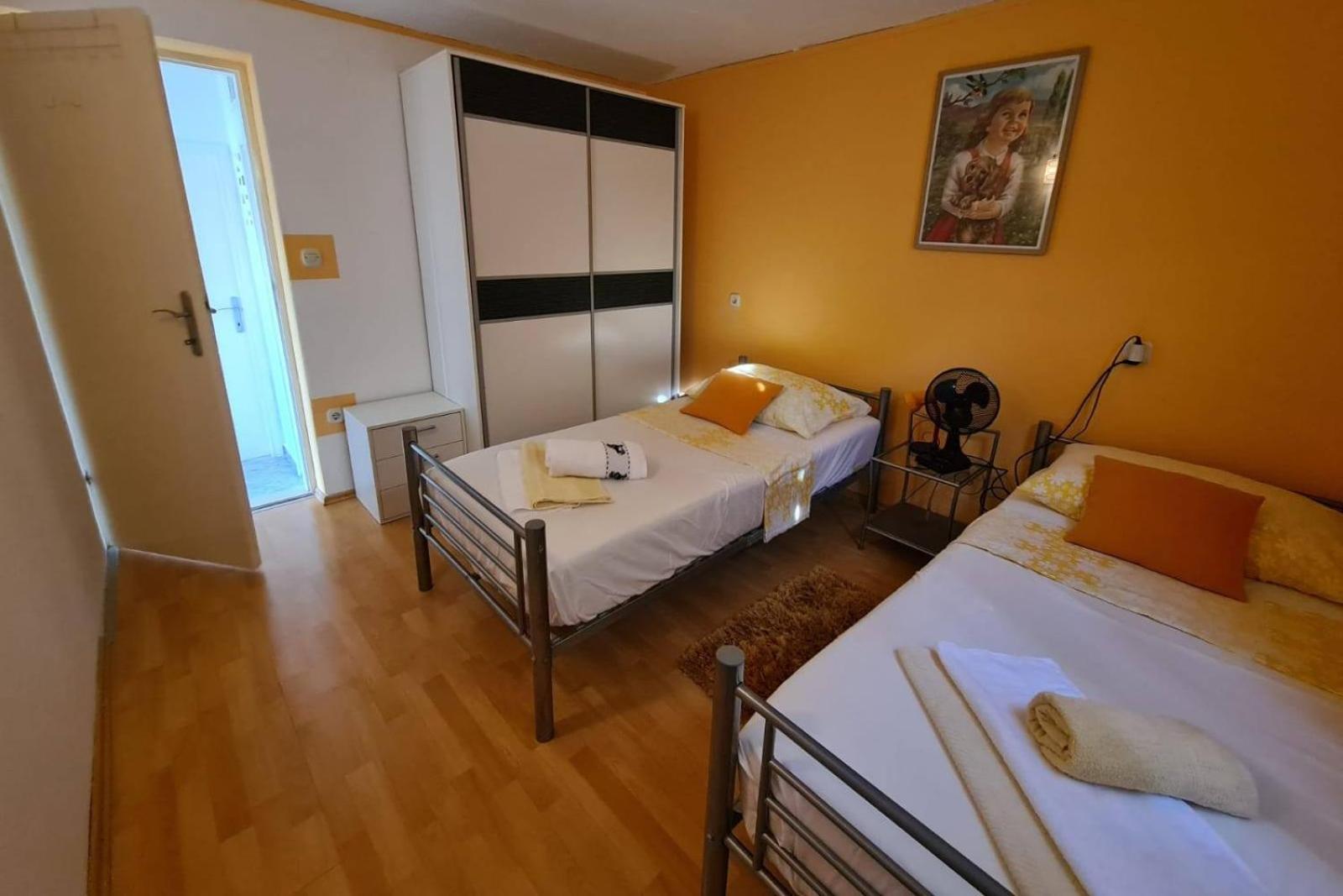 Apartments With A Parking Space Postira, Brac - 2911 Rom bilde